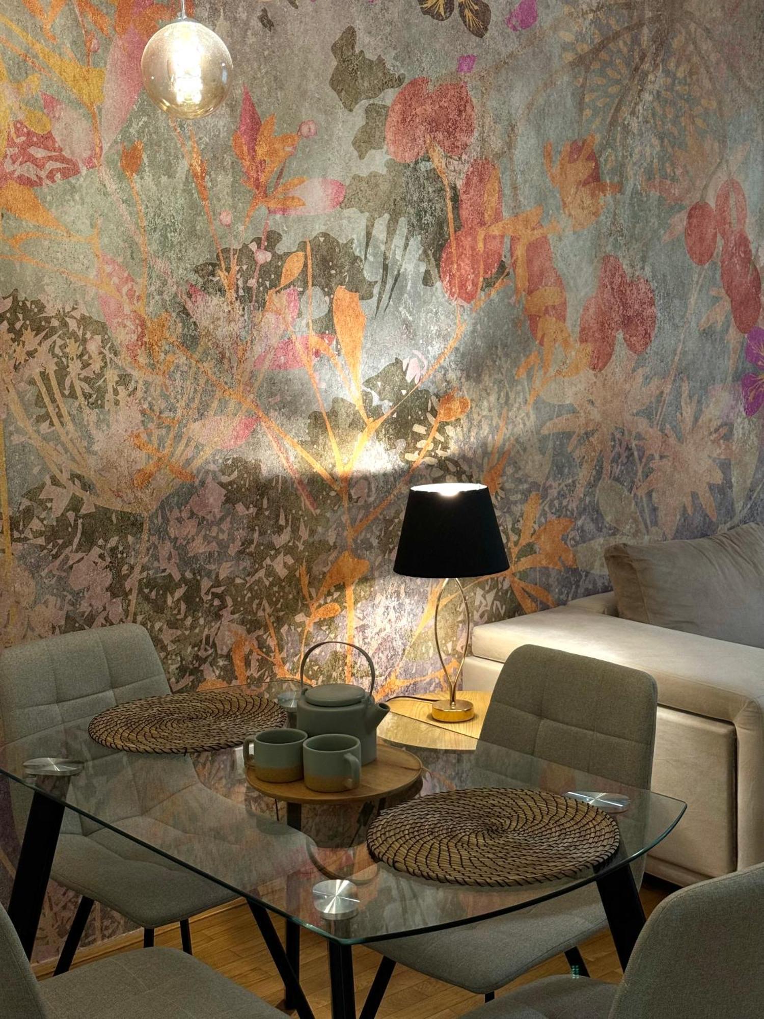 7 Emperors Central Suite Beograd Bagian luar foto